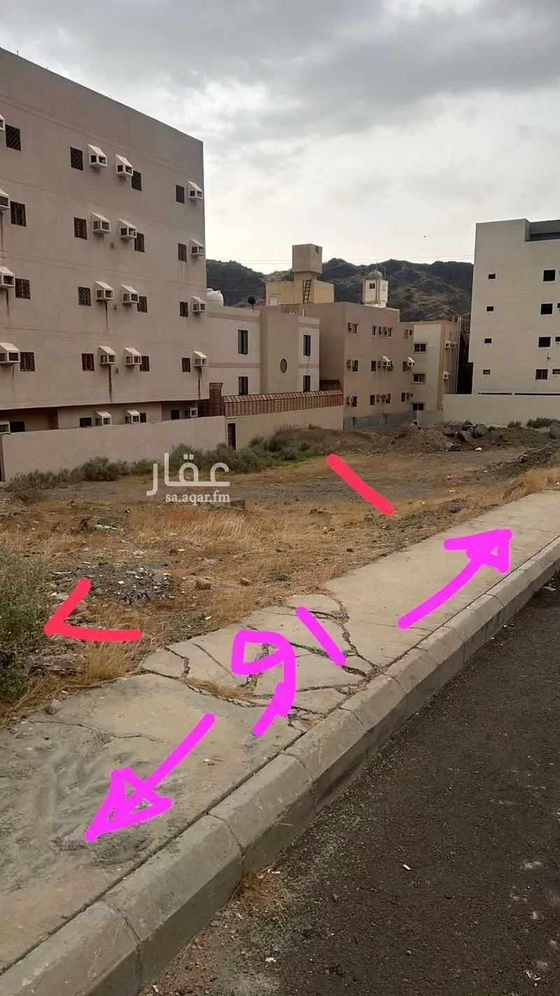 407 sqm land in Al Adl 3
