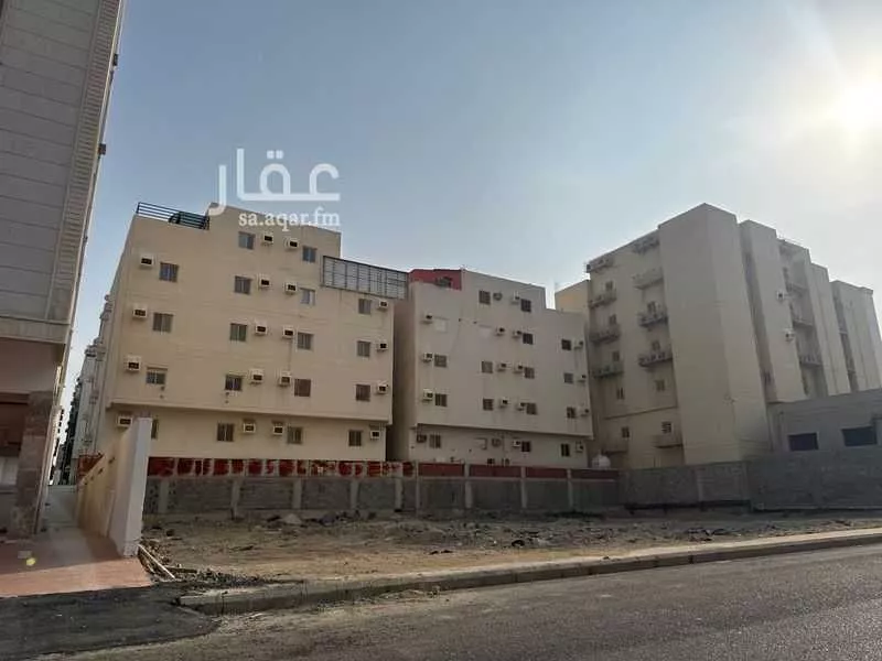 630 sqm land in Al Usaylah 2