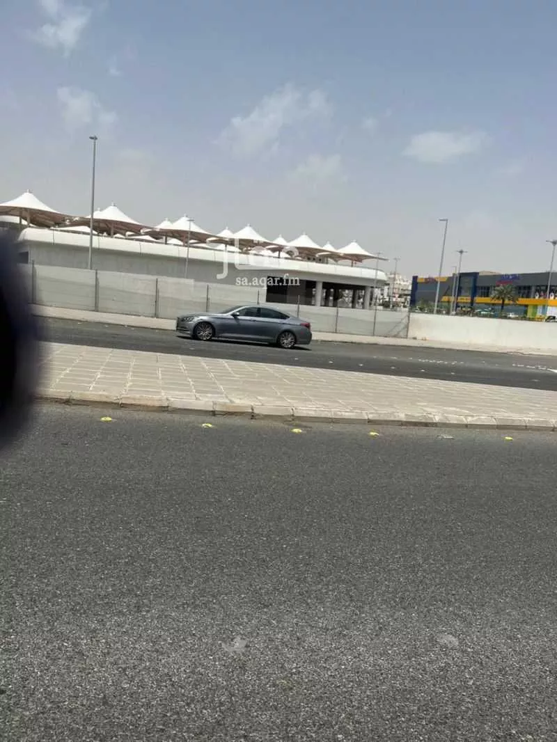 583 sqm land in Al Rusaifah 3