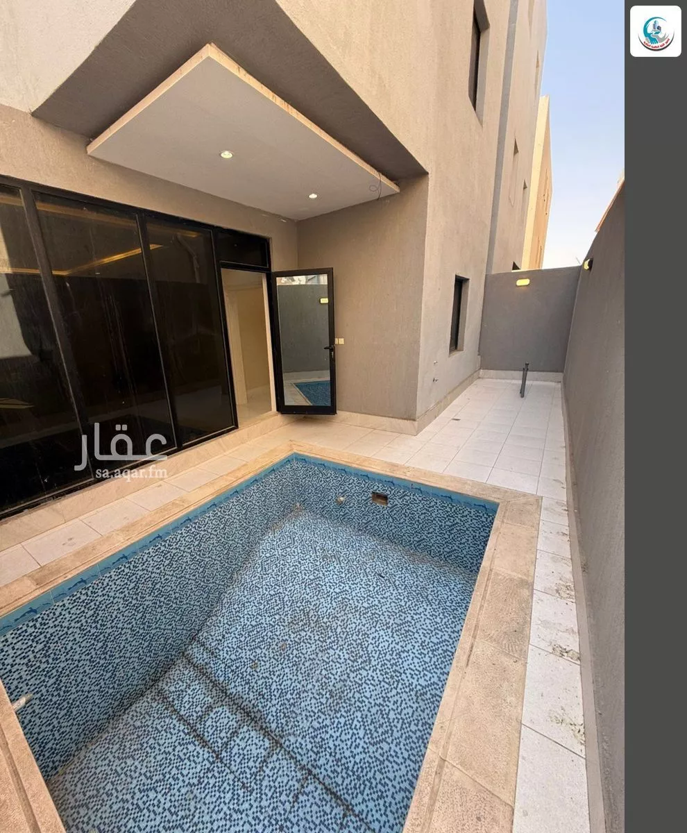 6 bedroom villa in Taibah 7