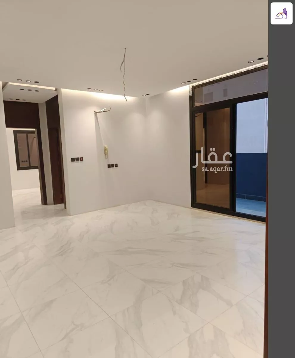 9 bedroom villa in Al Yaqout 11