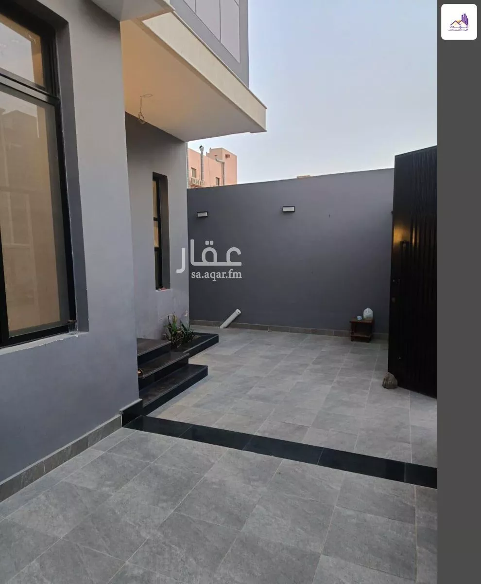 9 bedroom villa in Al Yaqout 3