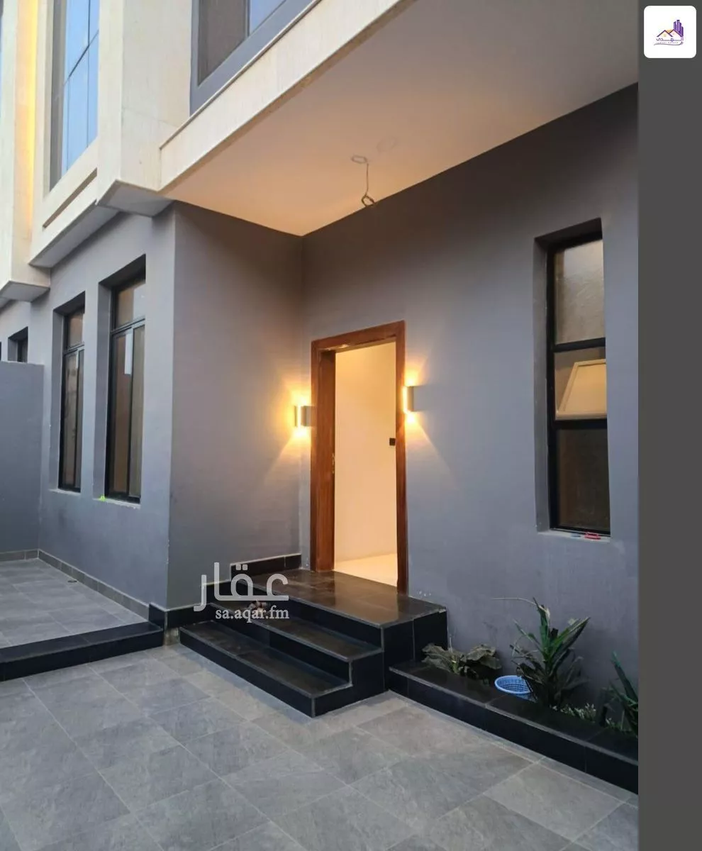 9 bedroom villa in Al Yaqout 4