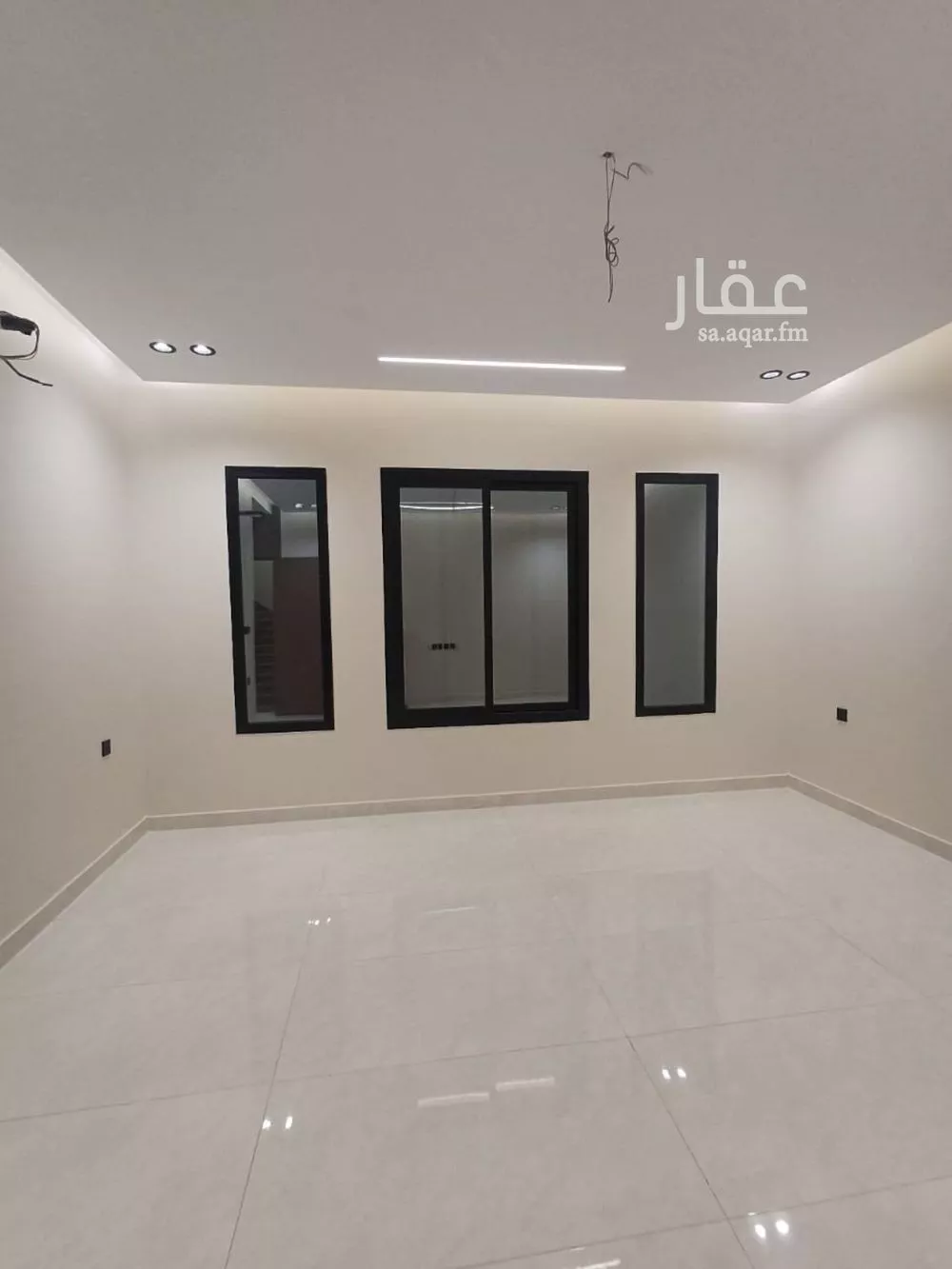 فيلا 13 غرف في الفلاح 8