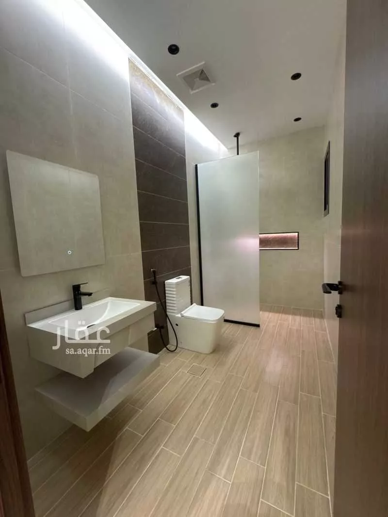 6 bedroom villa in King Fahd 7