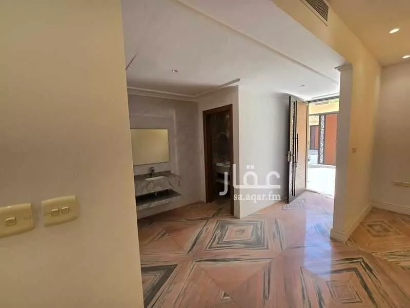 6 bedroom villa in Al Awali 2