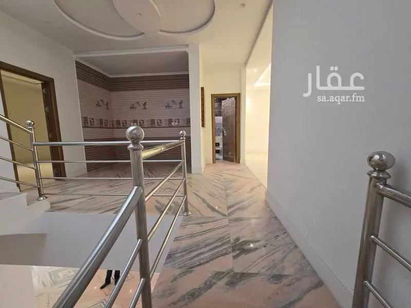 6 bedroom villa in Al Awali 19