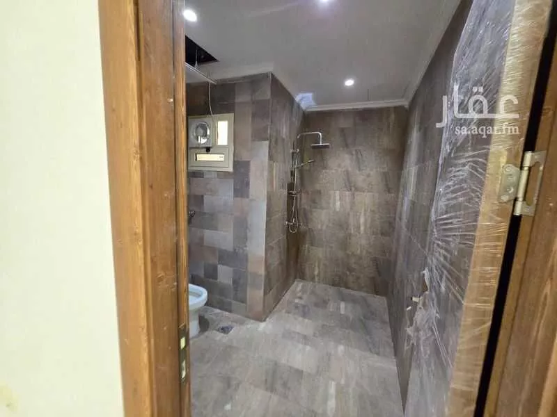 6 bedroom villa in Al Awali 22