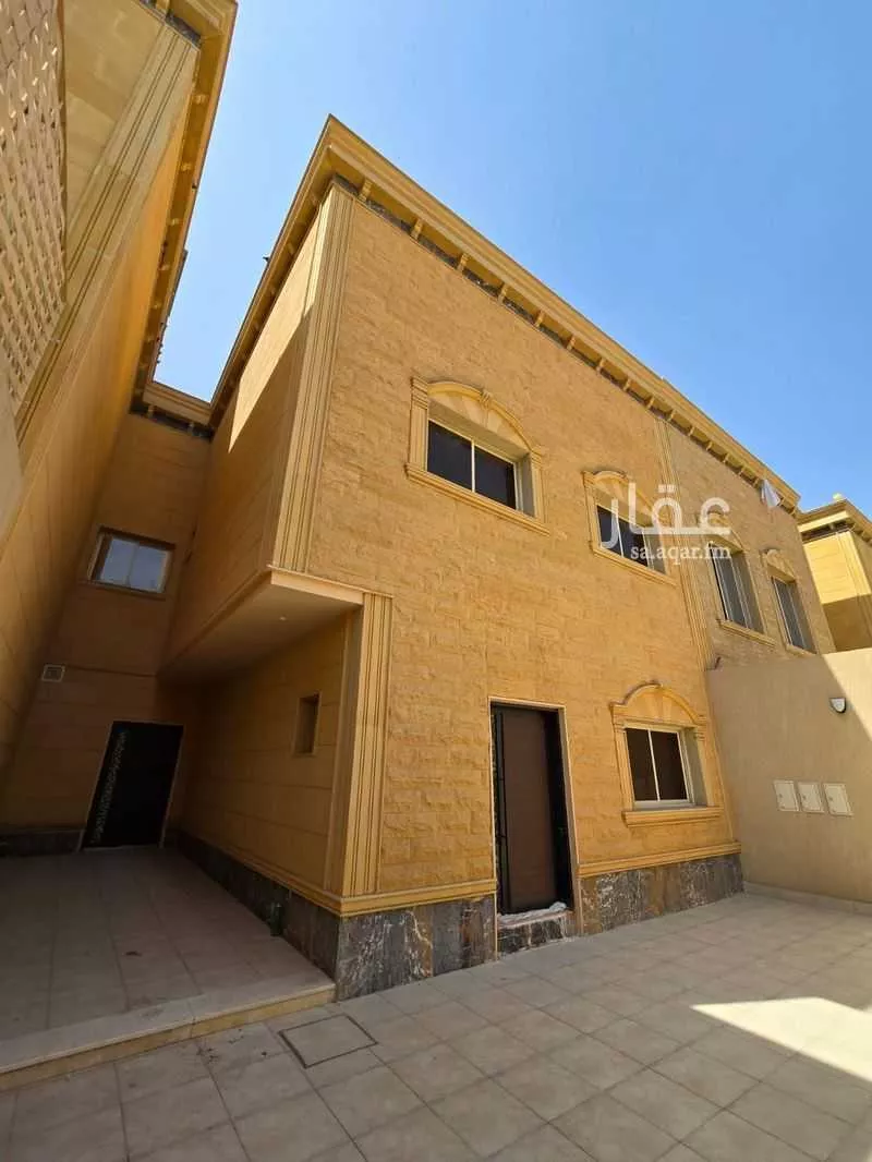 6 bedroom villa in Al Awali 6