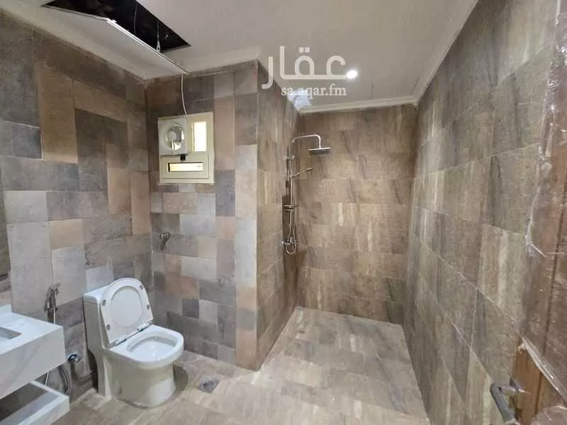 6 bedroom villa in Al Awali 7