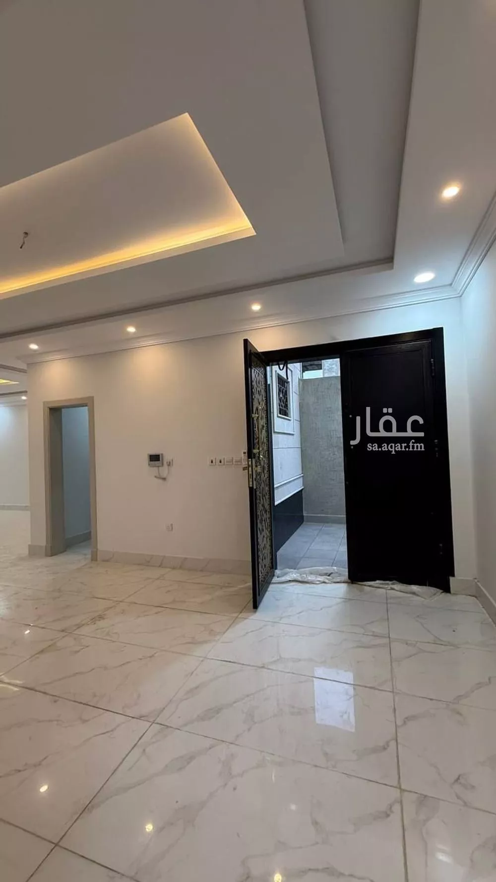 فيلا 9 غرف في العوالي 15