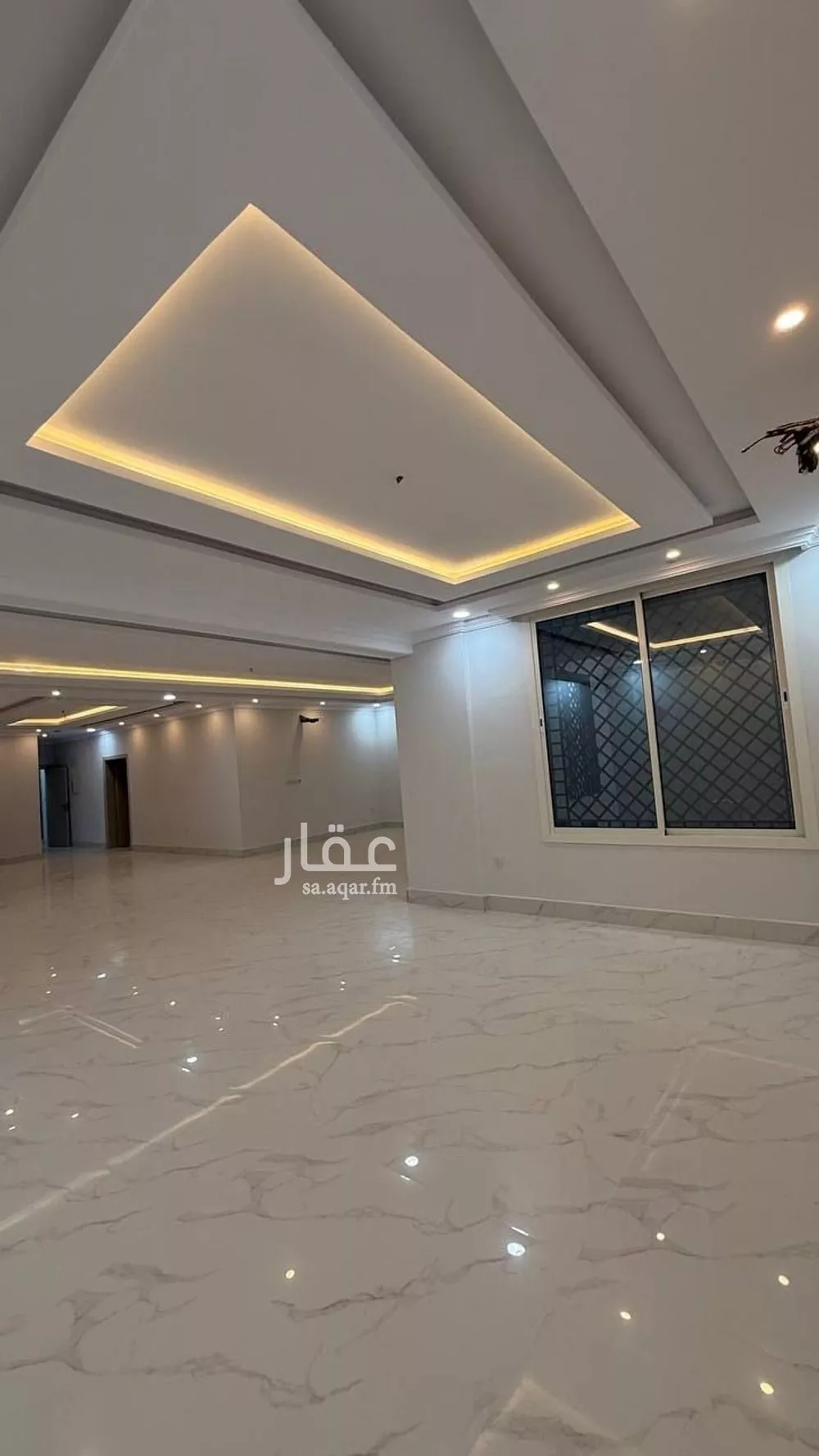 فيلا 9 غرف في العوالي 5