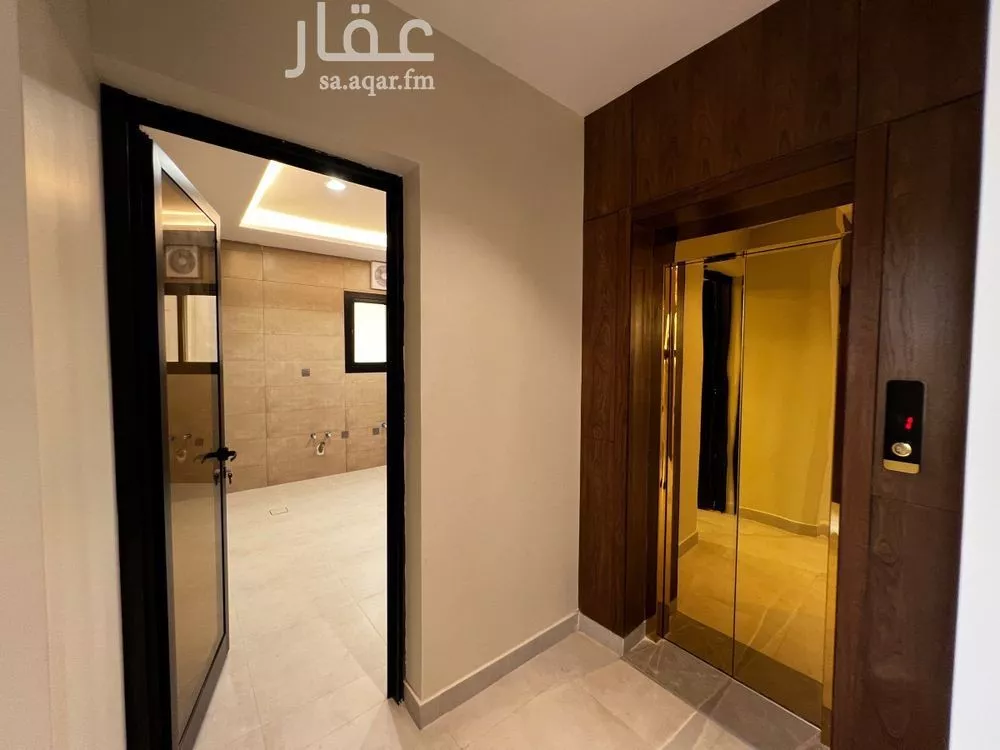6 bedroom villa in Al Umrah Al Jadidah 4