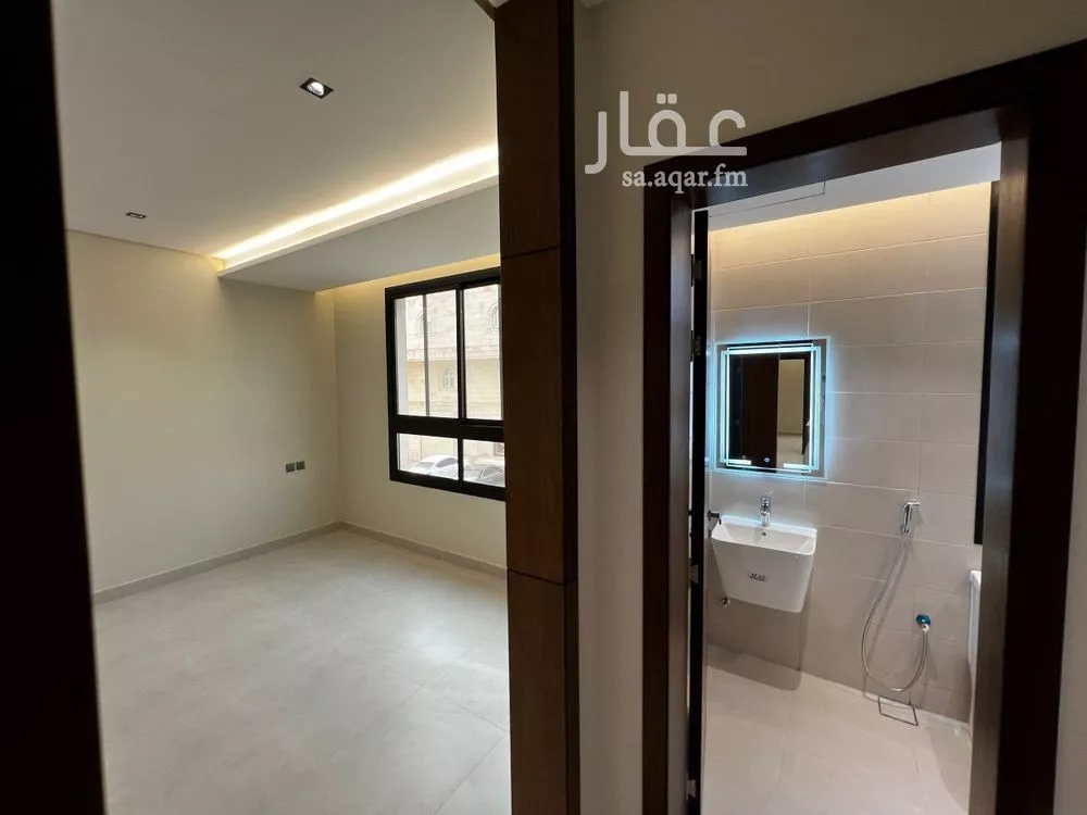 6 bedroom villa in Al Umrah Al Jadidah 5