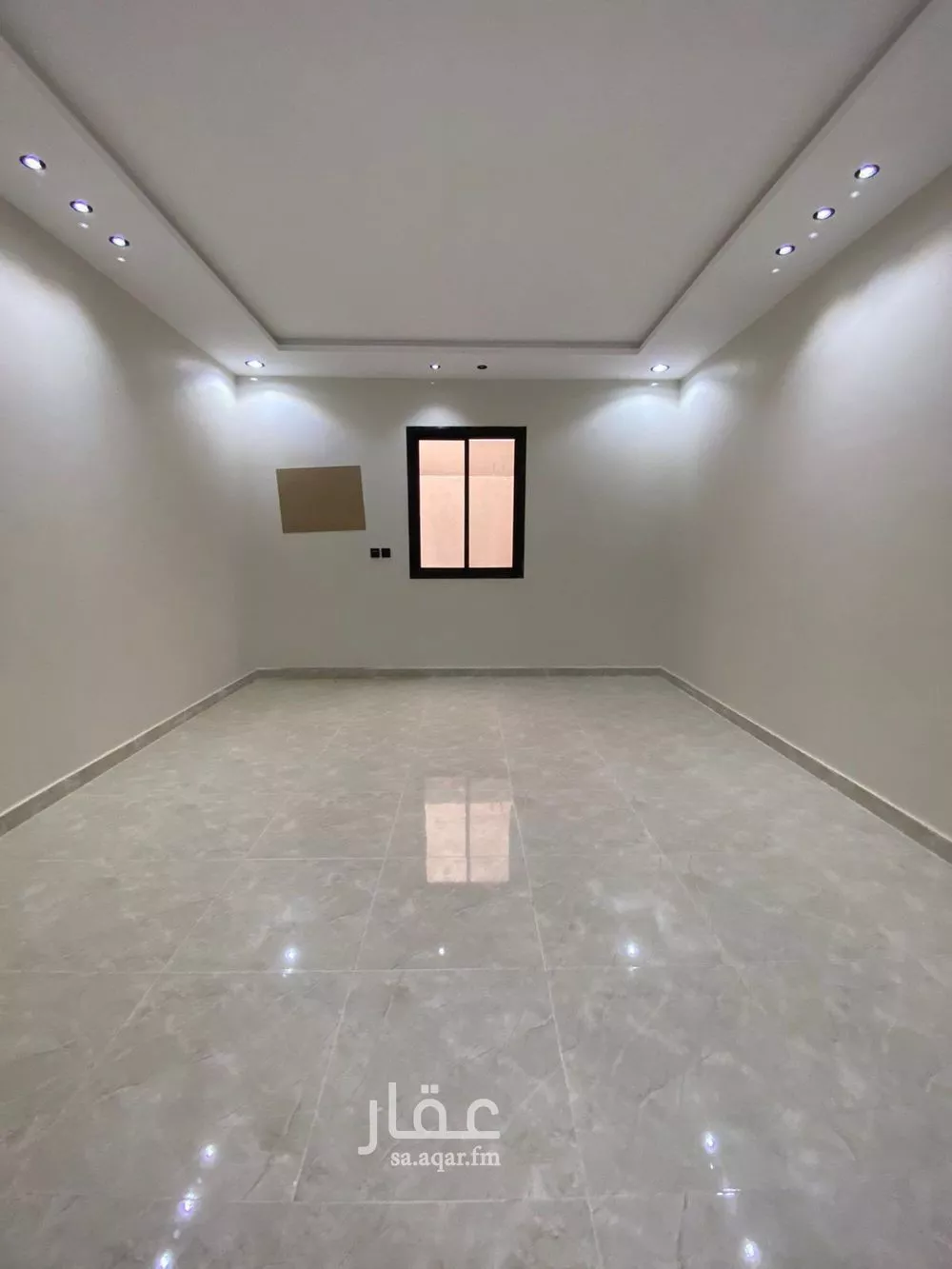 فيلا 8 غرف في الملك فهد 13