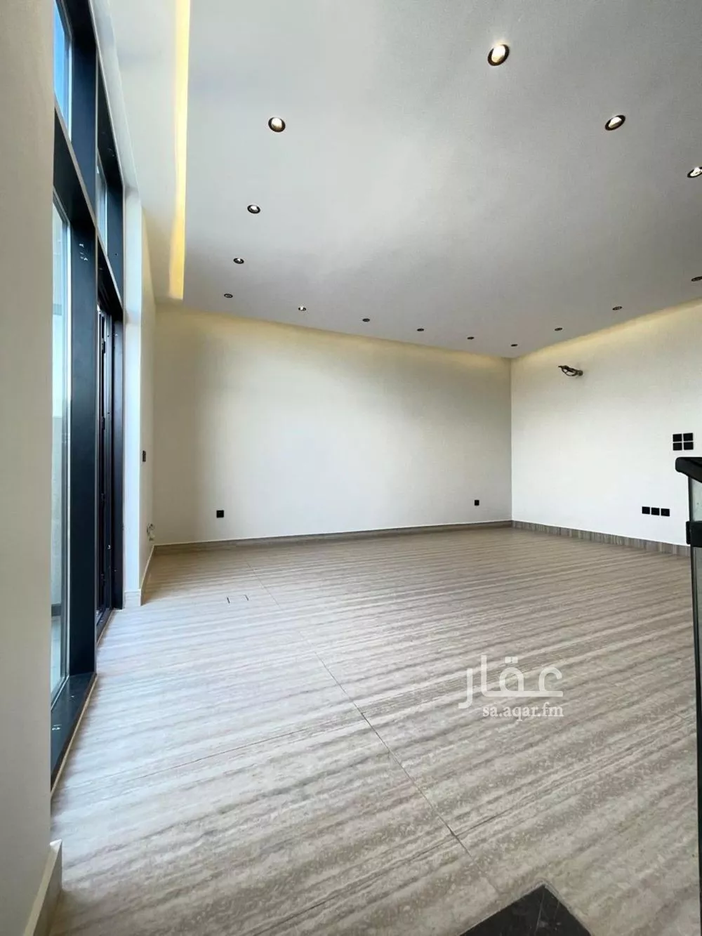 8 bedroom villa in Al Ukayshiyyah 17