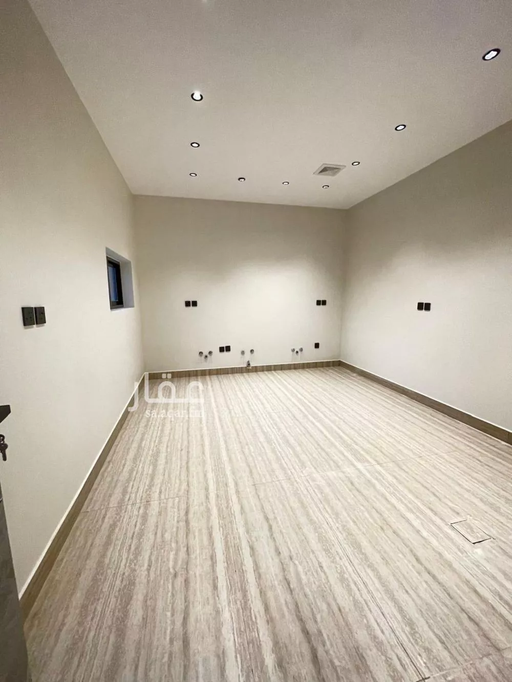 8 bedroom villa in Al Ukayshiyyah 21