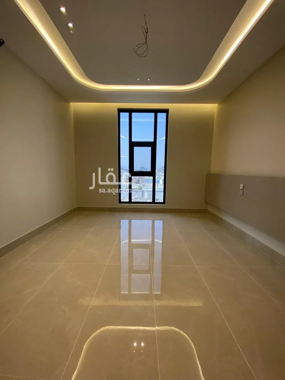 فيلا 8 غرف في العوالي 28