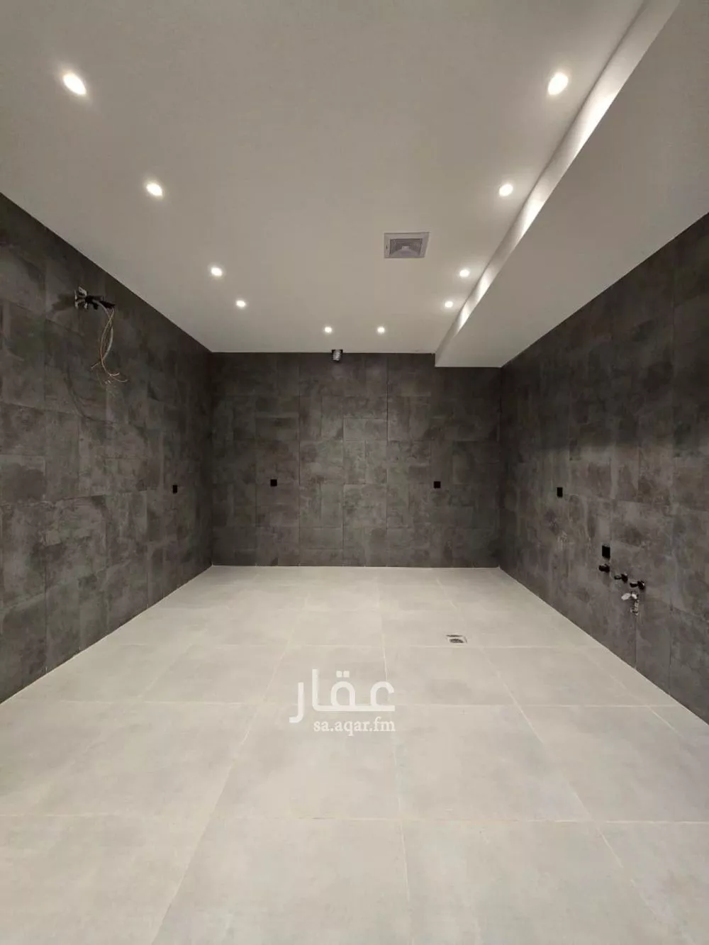 9 bedroom villa in Al Ukayshiyyah 6