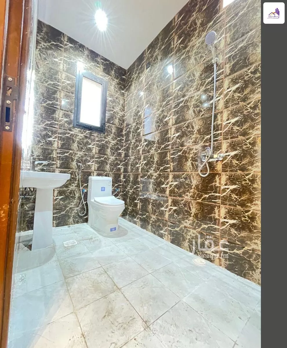 6 bedroom villa in Al Ukayshiyyah 13