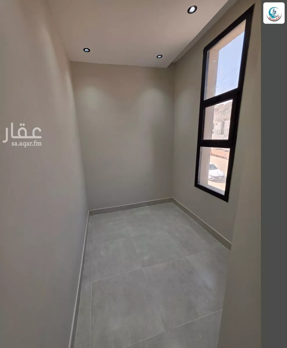 فيلا 4 غرف في العكيشية 14