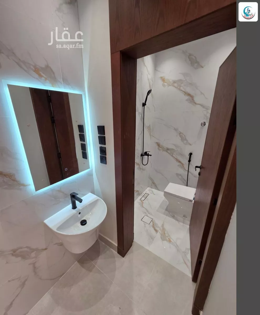 فيلا 4 غرف في العكيشية 20