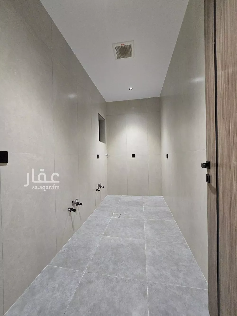 8 bedroom villa in King Fahd 22
