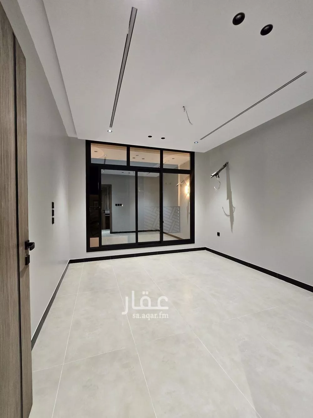 8 bedroom villa in King Fahd 4