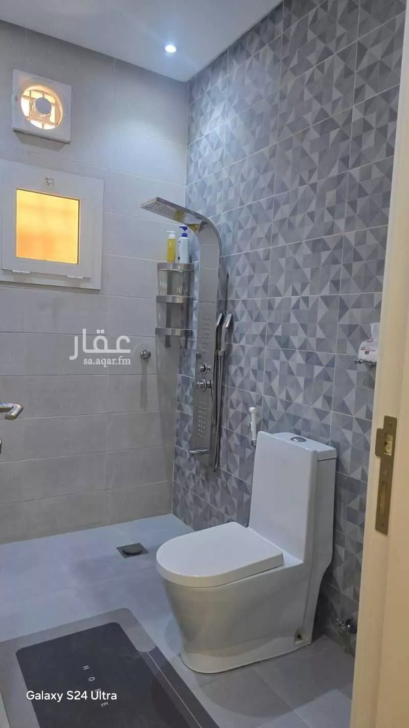 7 bedroom villa in Al Ajwad 4