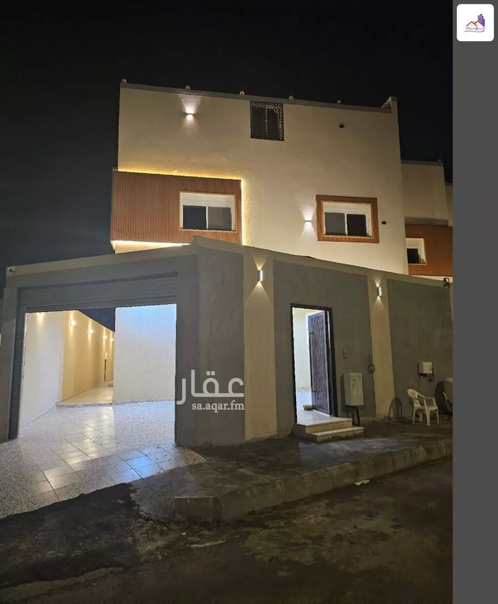 8 bedroom villa in Al Nawariyyah 2