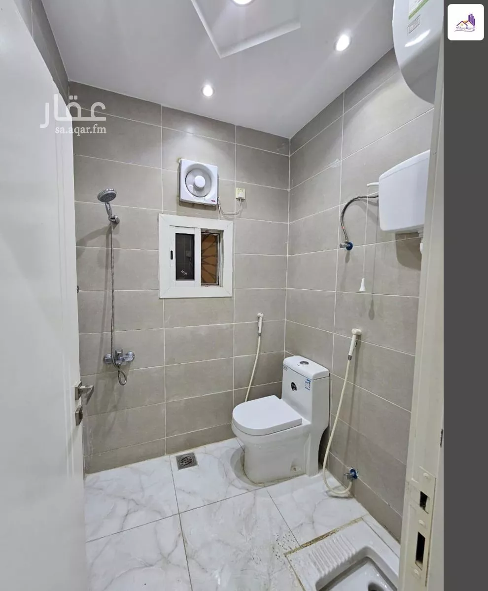 8 bedroom villa in Al Nawariyyah 16