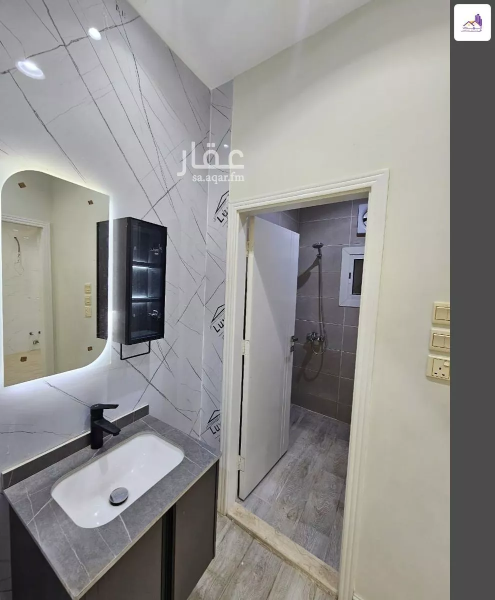 8 bedroom villa in Al Nawariyyah 7