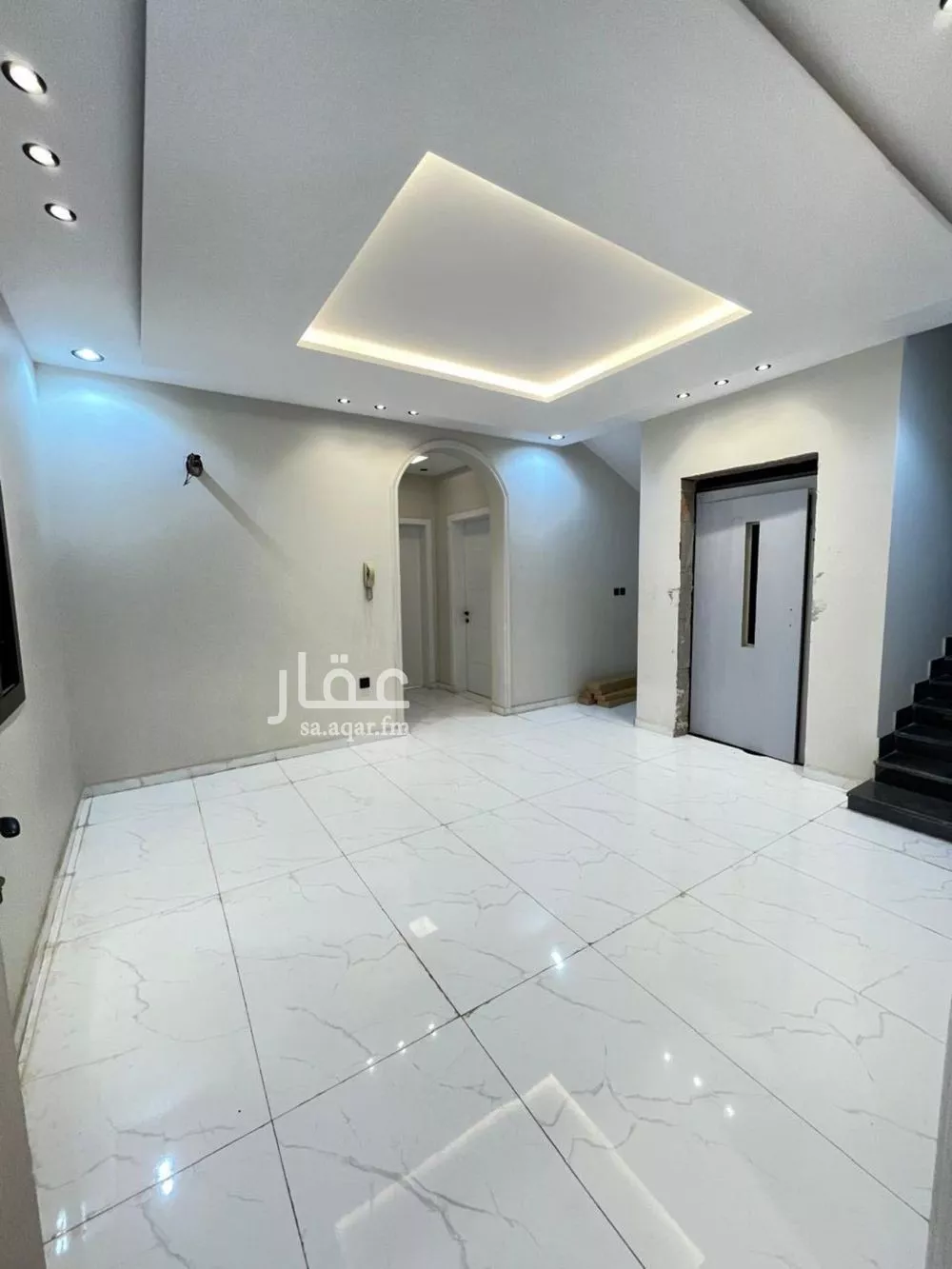 6 bedroom villa in Al Umrah Al Jadidah 9