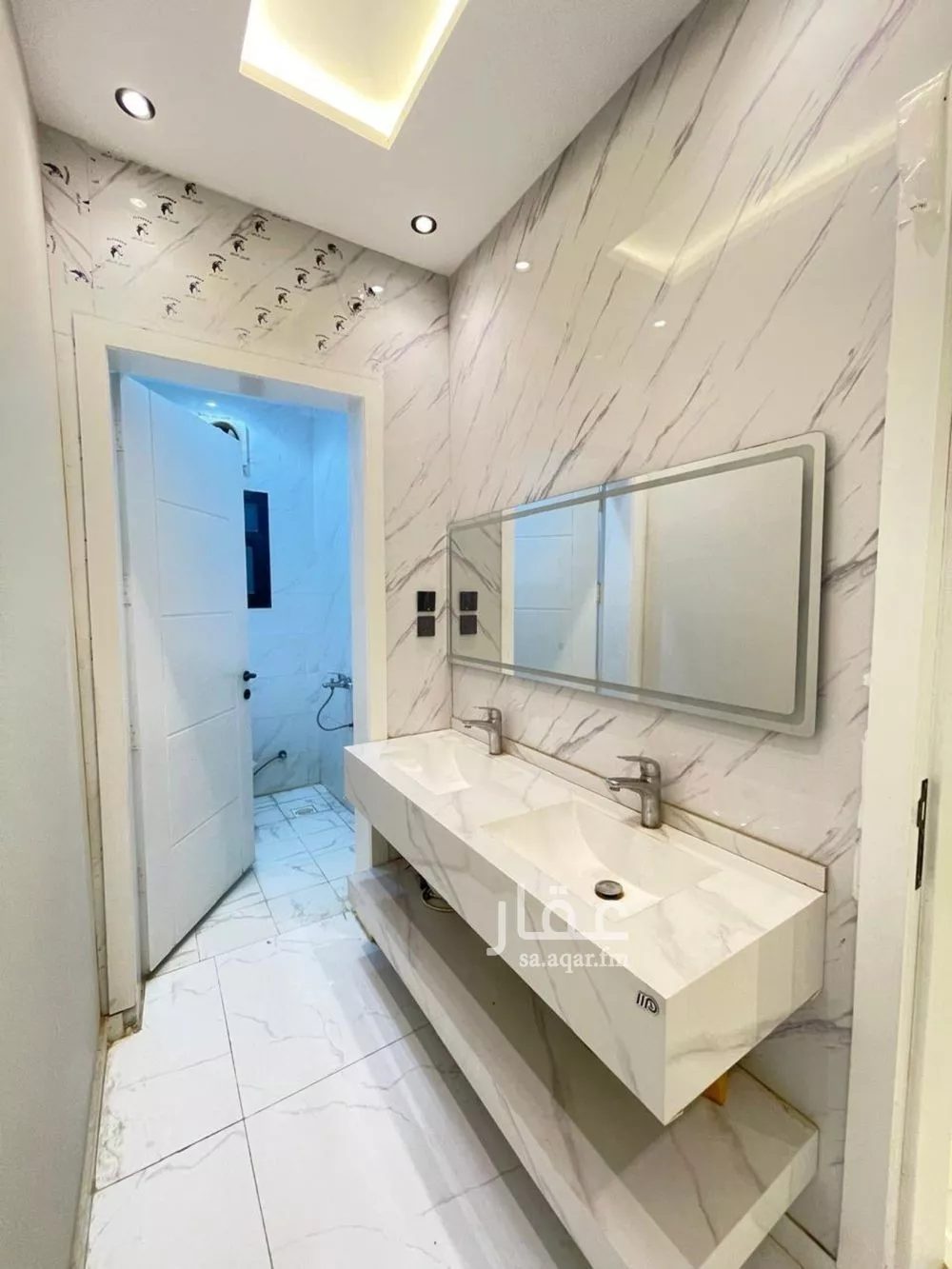 6 bedroom villa in Al Umrah Al Jadidah 10