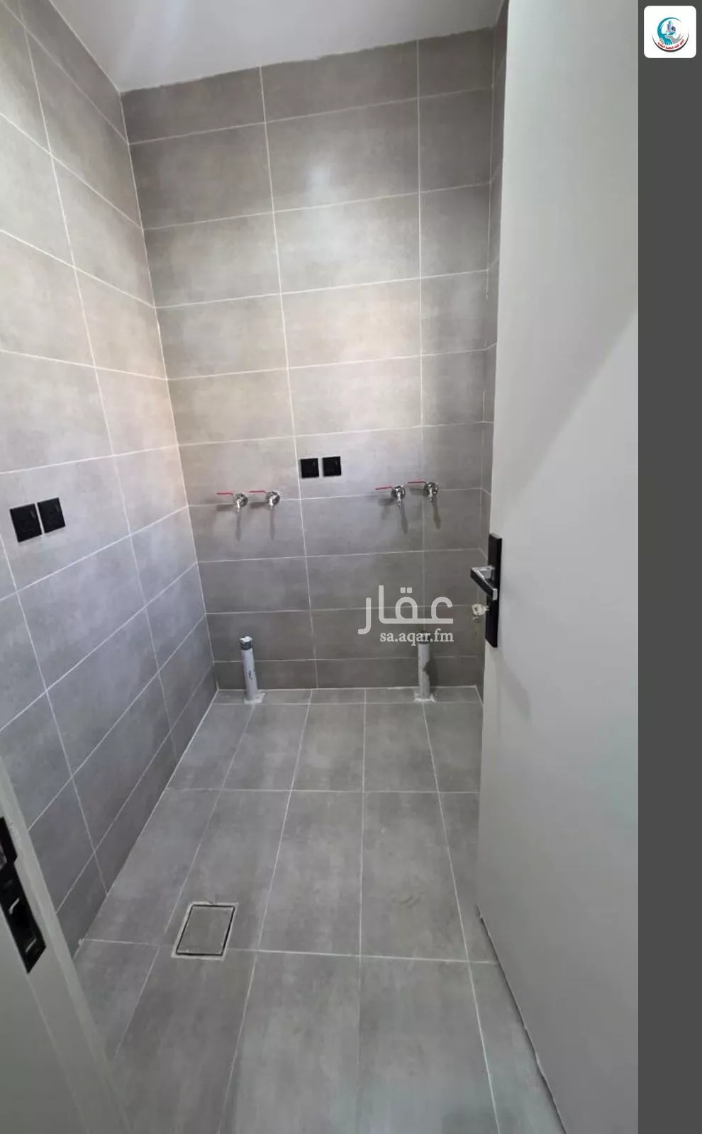8 bedroom villa in King Fahd 27