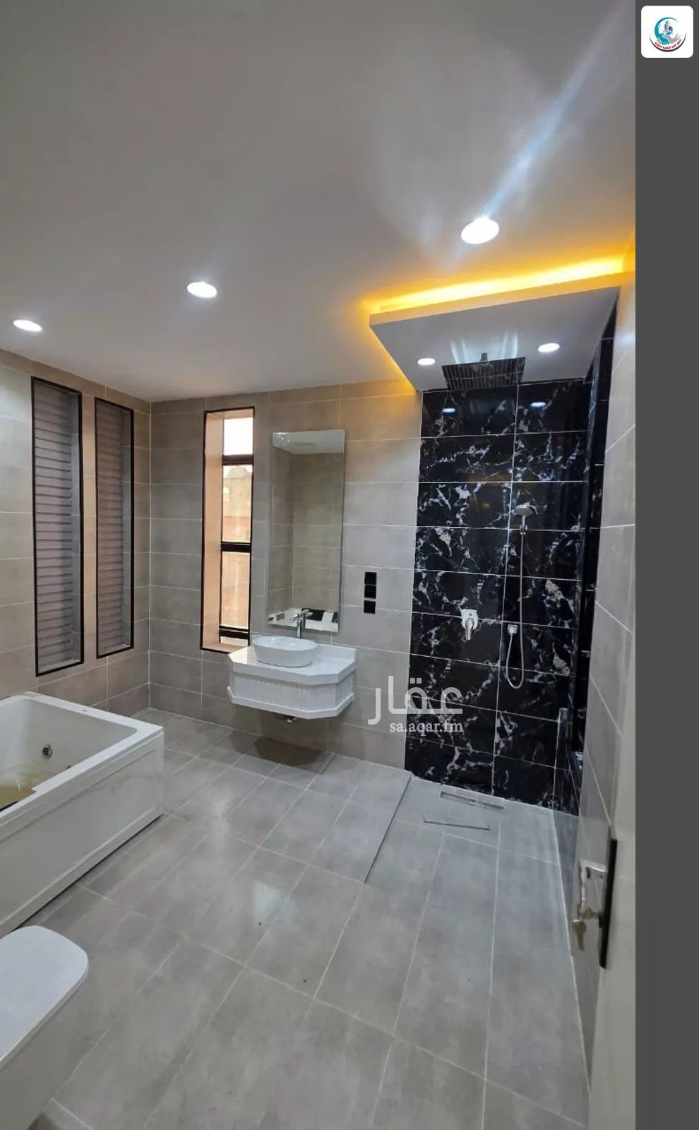 8 bedroom villa in King Fahd 6