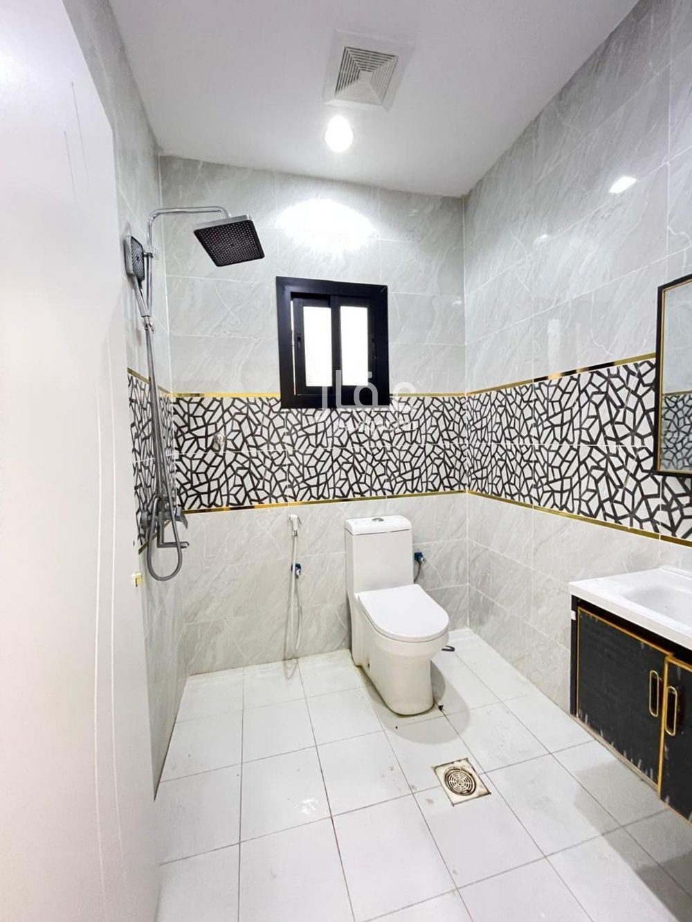 6 bedroom villa in Al Hijra, Makkah 3