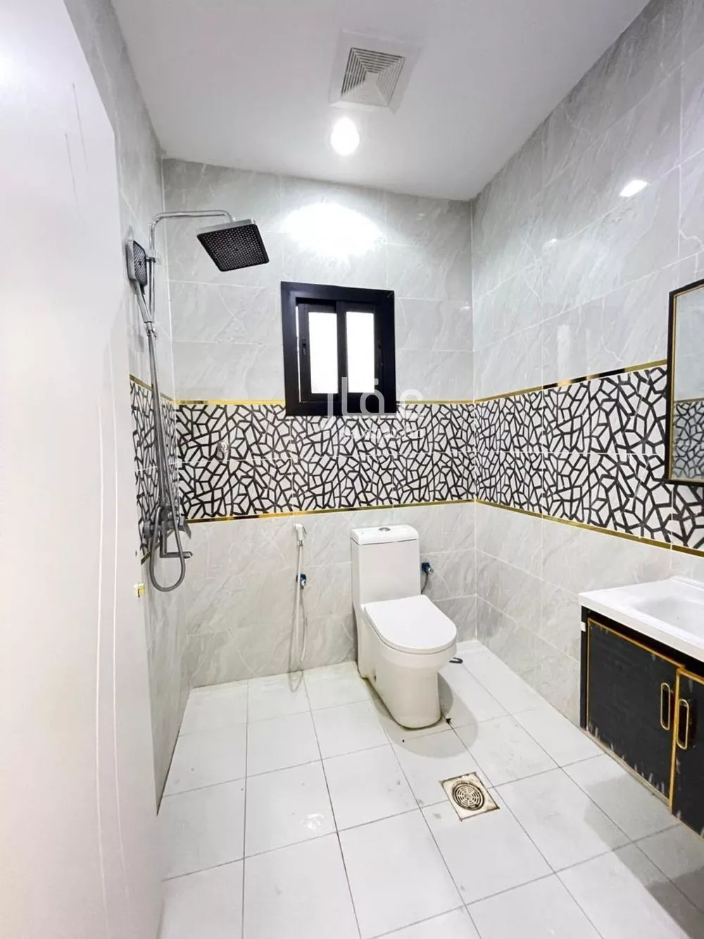 6 bedroom villa in Al Hijra 3