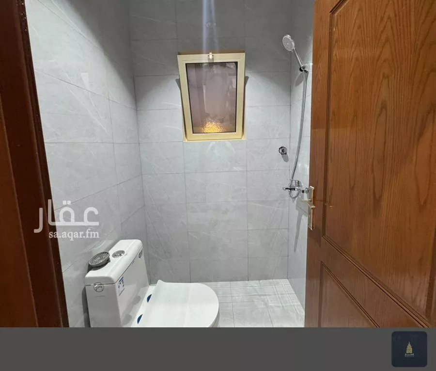 فيلا 7 غرف في الملك فهد 15