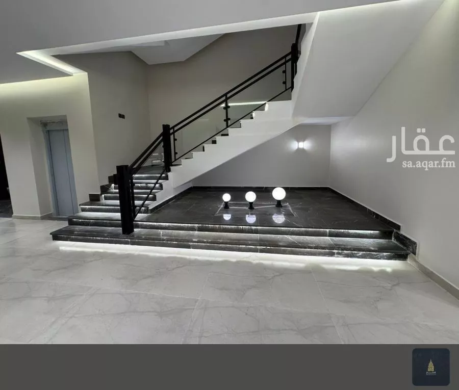 فيلا 10 غرف في الملك فهد 7
