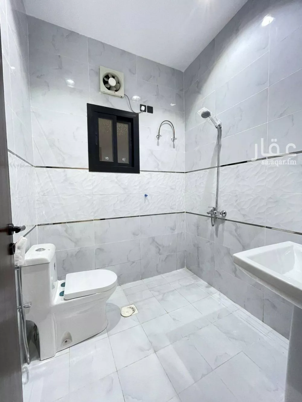 6 bedroom villa in Al Kakiyyah 20