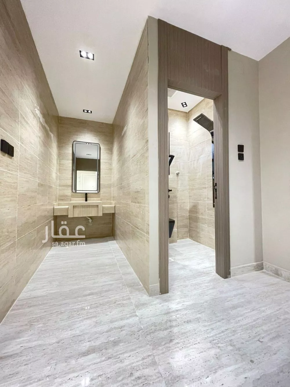 9 bedroom villa in Al Ukayshiyyah 17