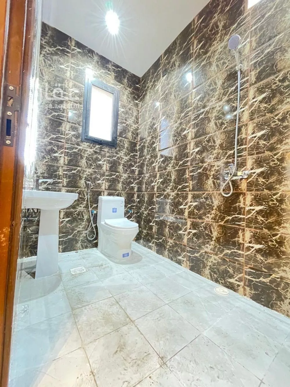 6 bedroom villa in Al Kakiyyah 18