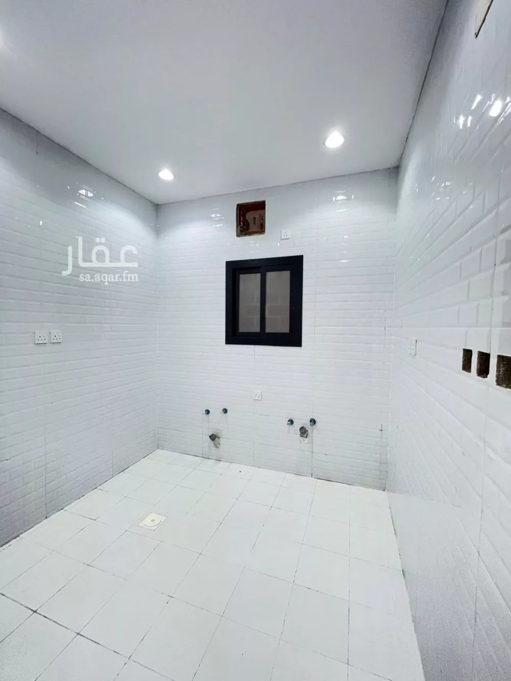 6 bedroom villa in King Fahd 18
