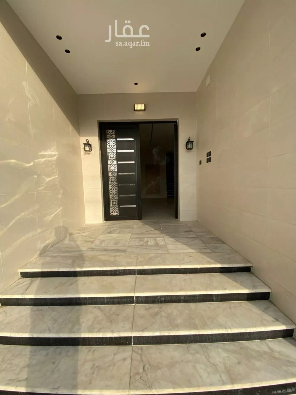6 bedroom villa in Al Sharayea 13