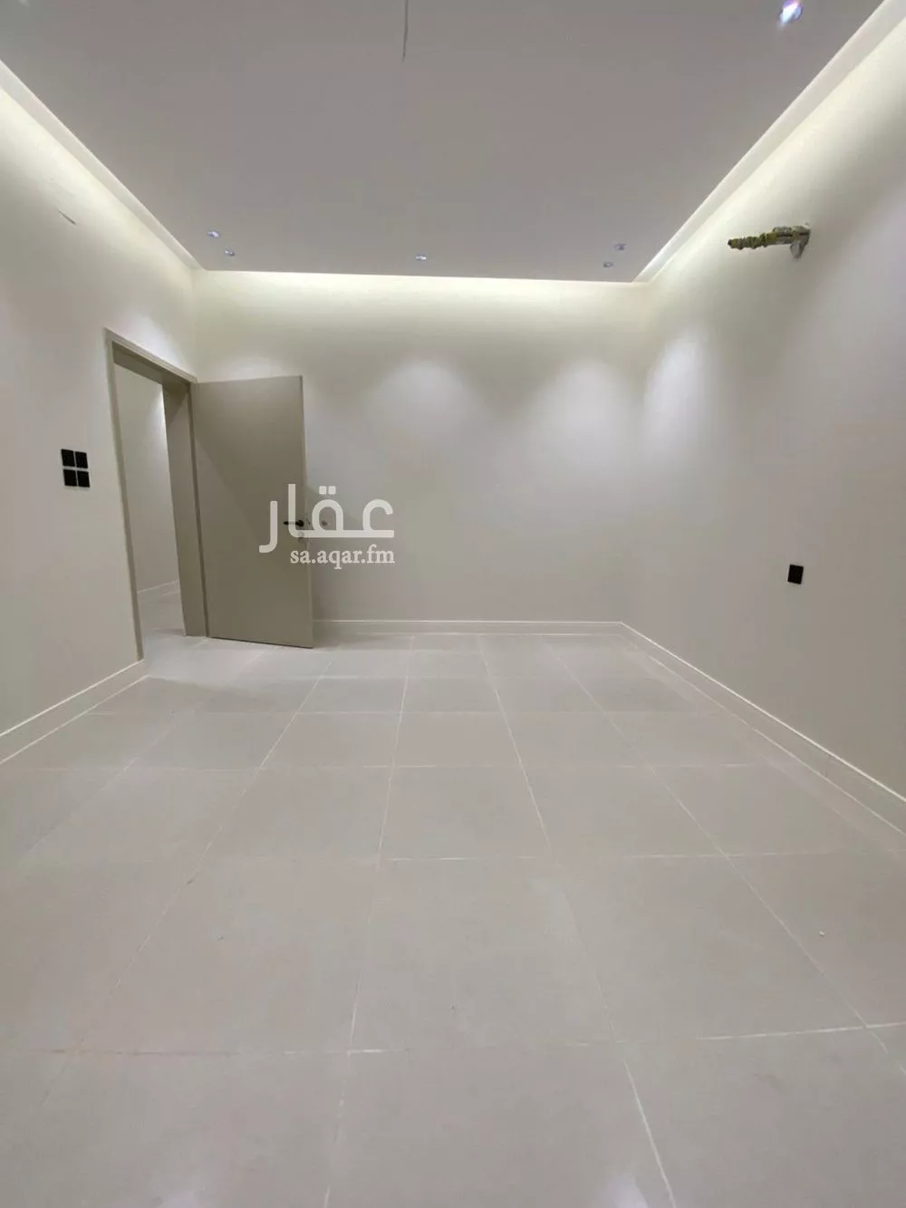 6 bedroom villa in Al Sharayea 3