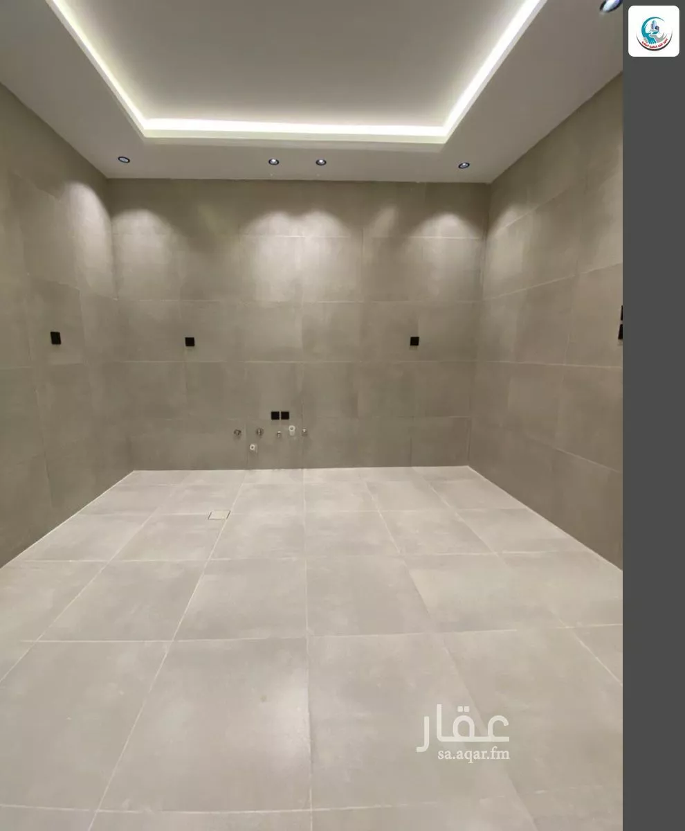 10 bedroom villa in King Fahd 11
