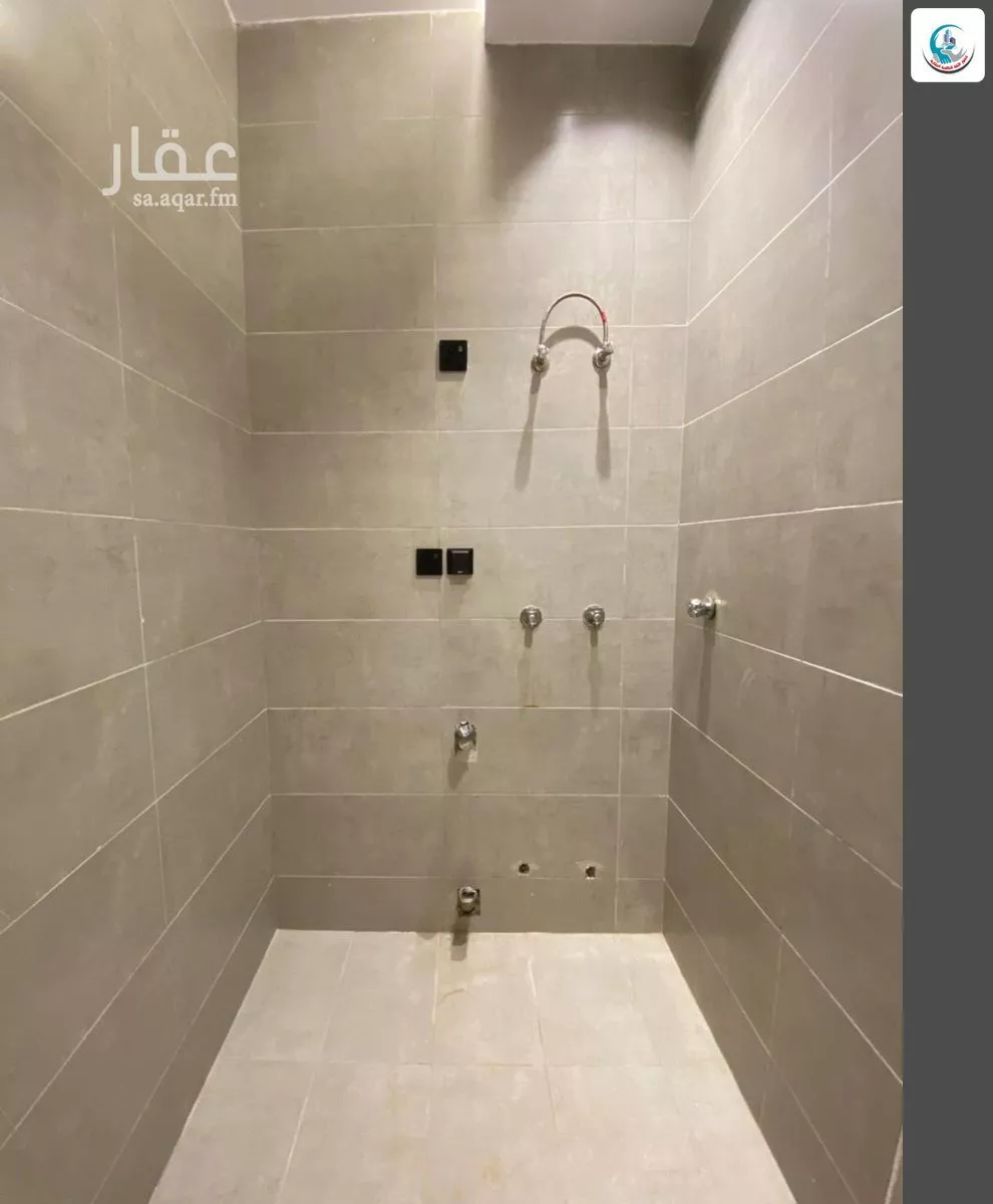 10 bedroom villa in King Fahd 6