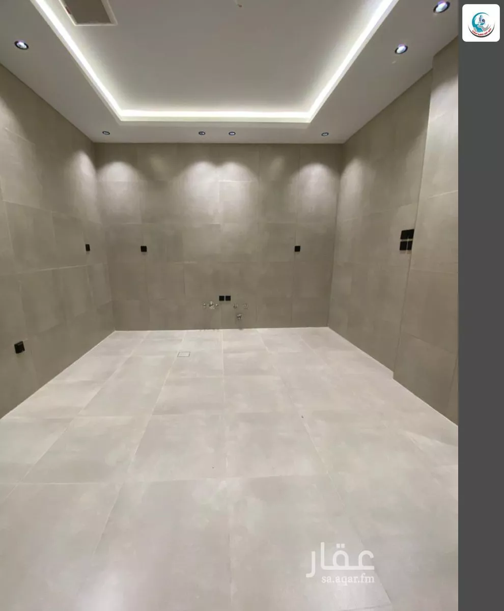10 bedroom villa in King Fahd 8