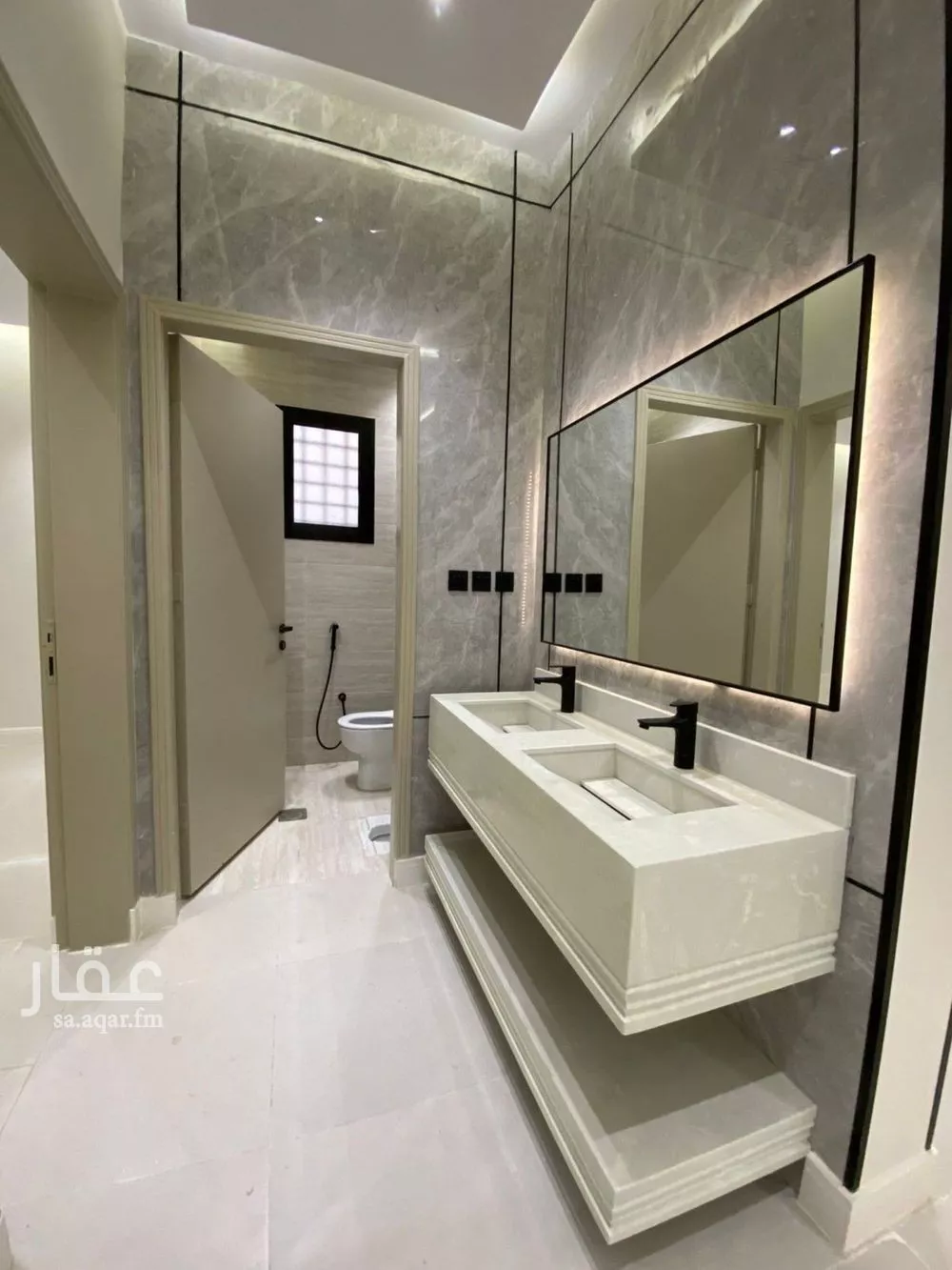 6 bedroom villa in Al Sharayea 11